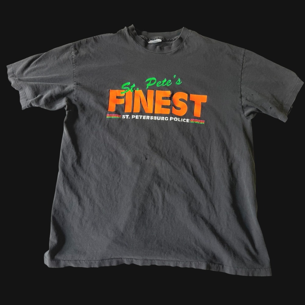 90's St. Petersburg Police St. Pete's Finest T-Shirt XL Black‎ Distressed
